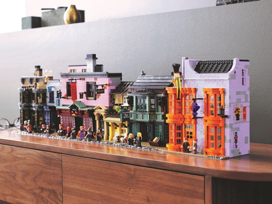 MOC Harry Potter Diagon Alley 75978 | 5544 el. + 14 Figurek
